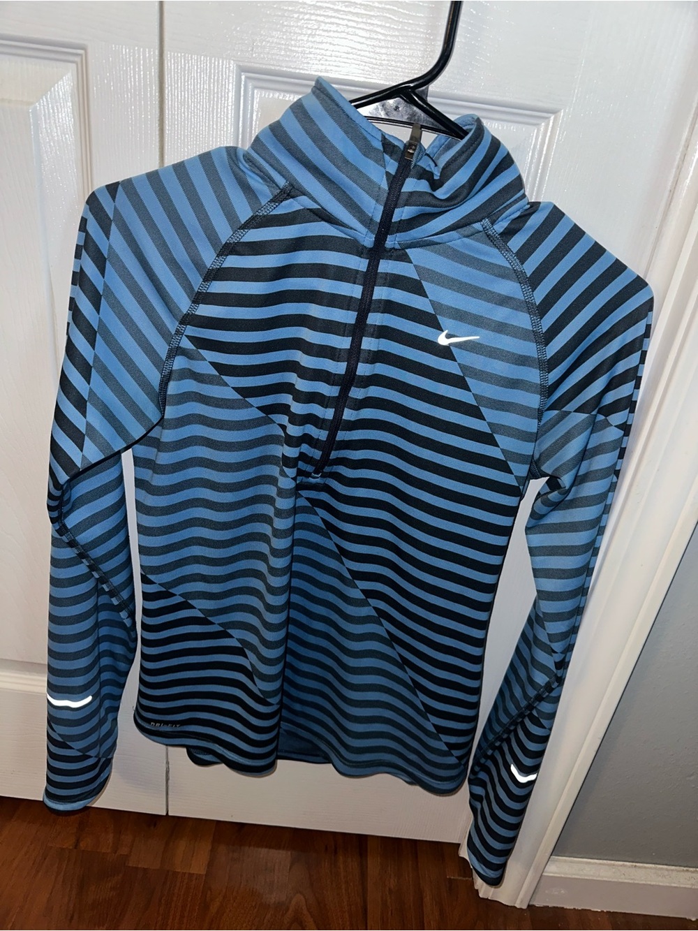 Nike Running Women’s Blue Striped 1/4 Zip